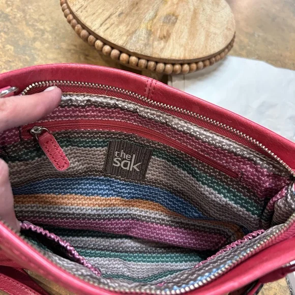 The Sak Limited Edition Pink Leather Crossbody Bag - Picture 16 of 16